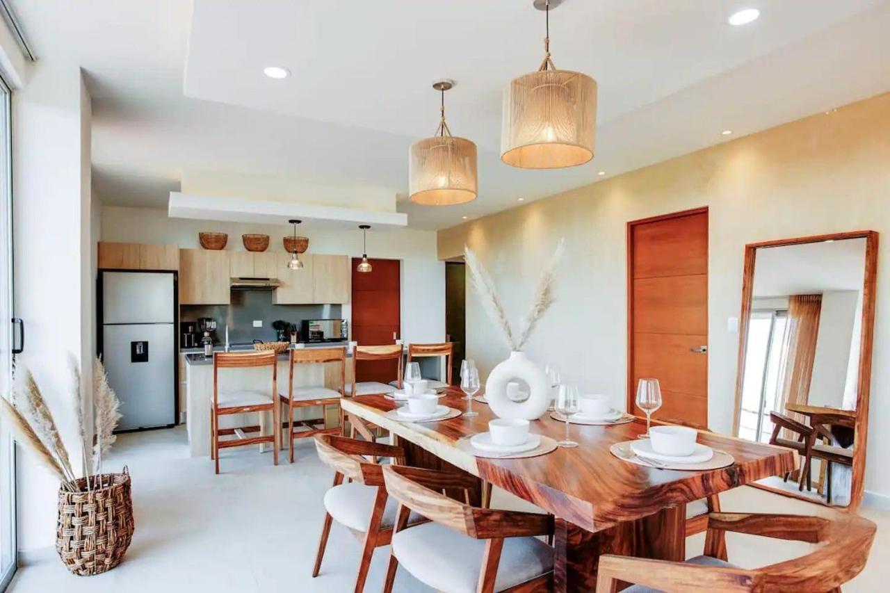 The Eight By Riviera *
